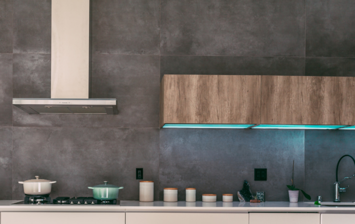 Kitchen splashback grey